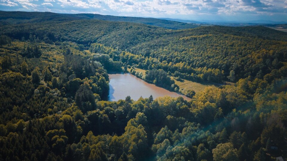 ​Angelsee an der Fehér Straße