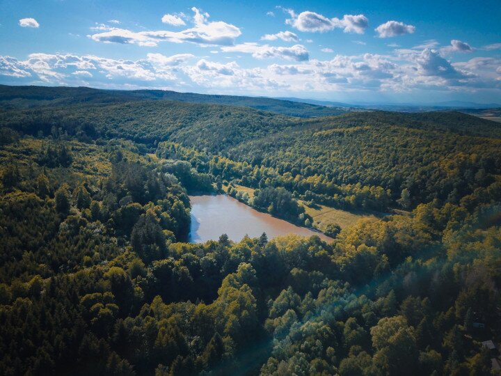 ​Angelsee an der Fehér Straße