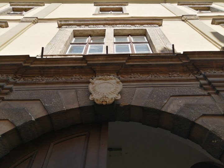 Chantry house a.k.a Vitnyédy house