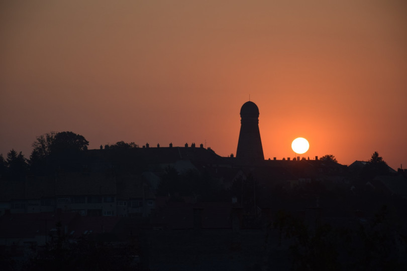 ​Die ehemalige Windmühle auf dem Kuruzen-Hügel