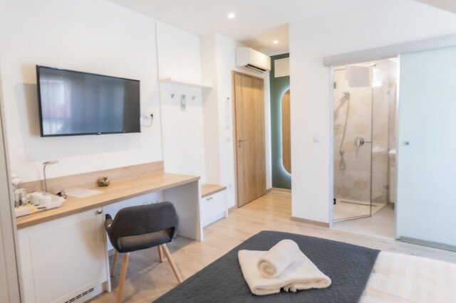 Erhardt Étterem és Panzió