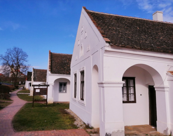 ​Heimathäuser in Fertőszéplak