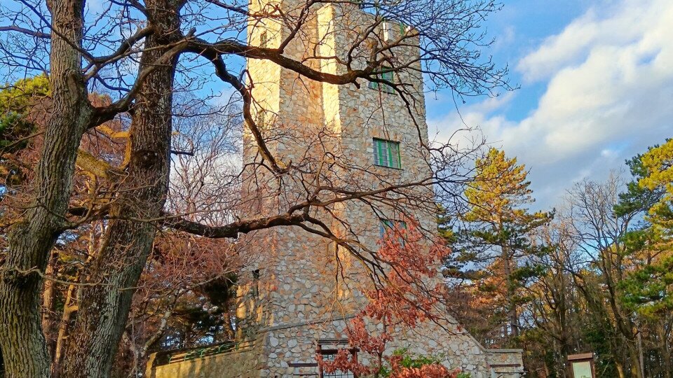 ​Károly lookout tower circular hike 