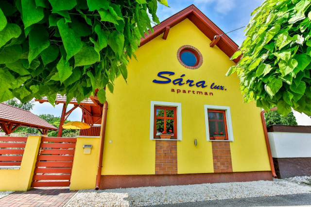 Sára-Lux Apartman