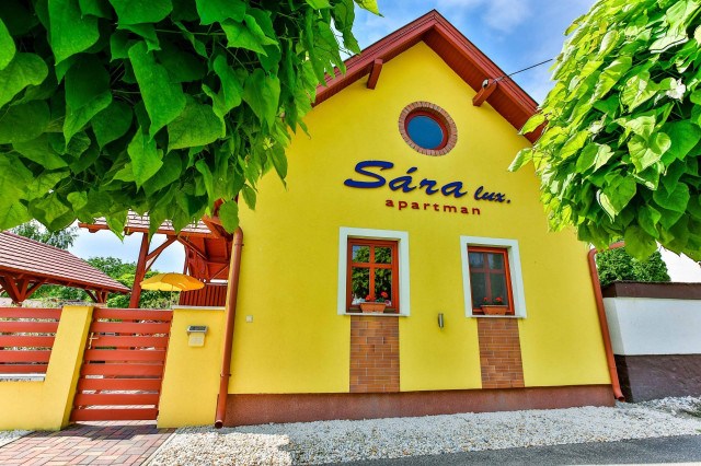 Sára-Lux Apartman