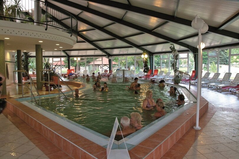 SÁ-RA Thermalbad und Strand in Hegykő