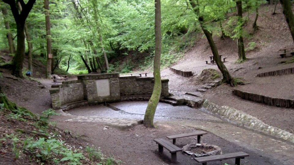 Student's Spring (Deák Spring)