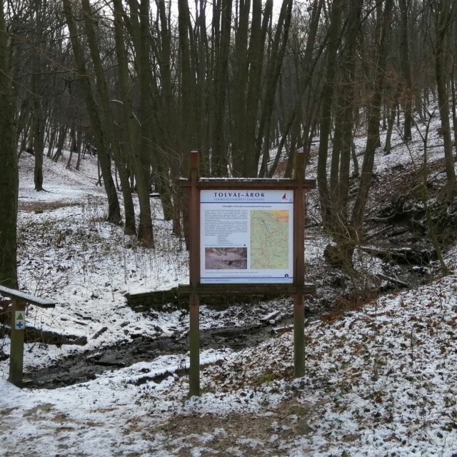 Tolvaj-Graben Naturkundelehrpfad