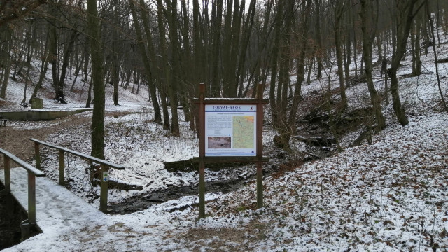 Tolvaj-Graben Naturkundelehrpfad