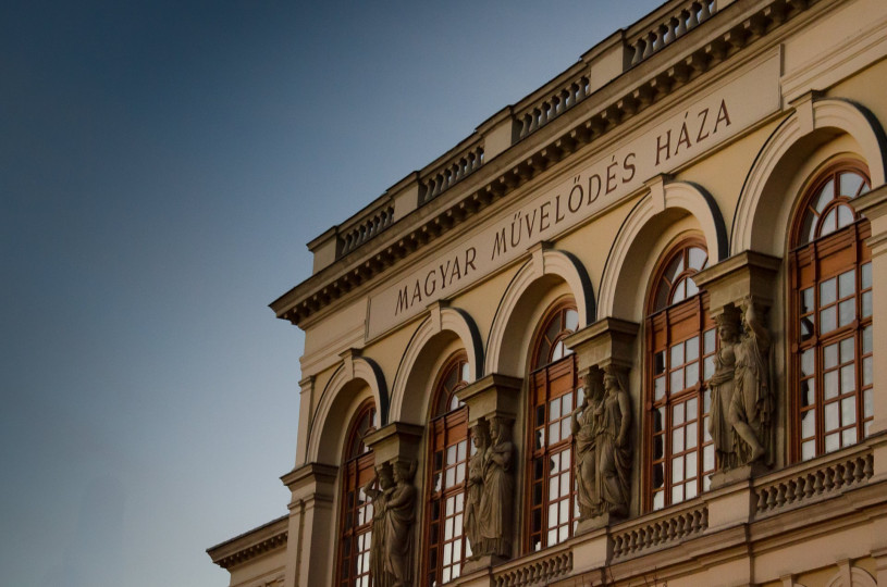 Új Kaszinó/Liszt Ferenc Kulturális Központ