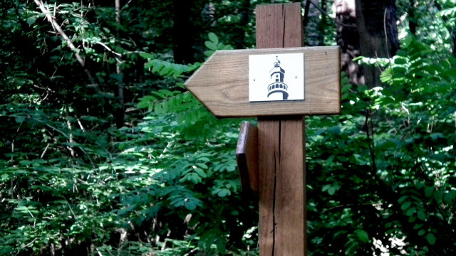 Várisi-Spazierweg Lehrpfad