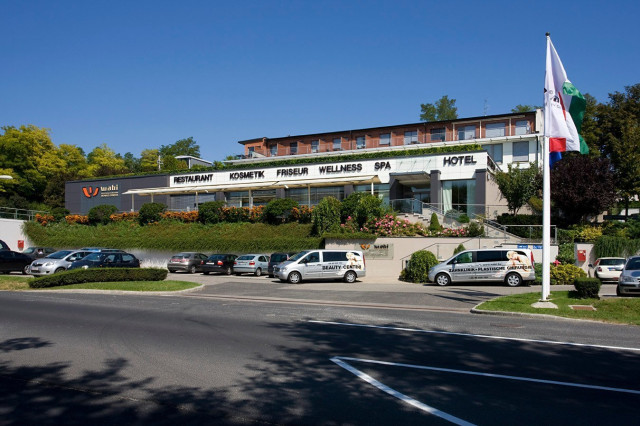 Wabi Hotel - Beauty & Dental Center ****